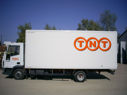 Рекламни надписи изработени съобразно приета спецификация